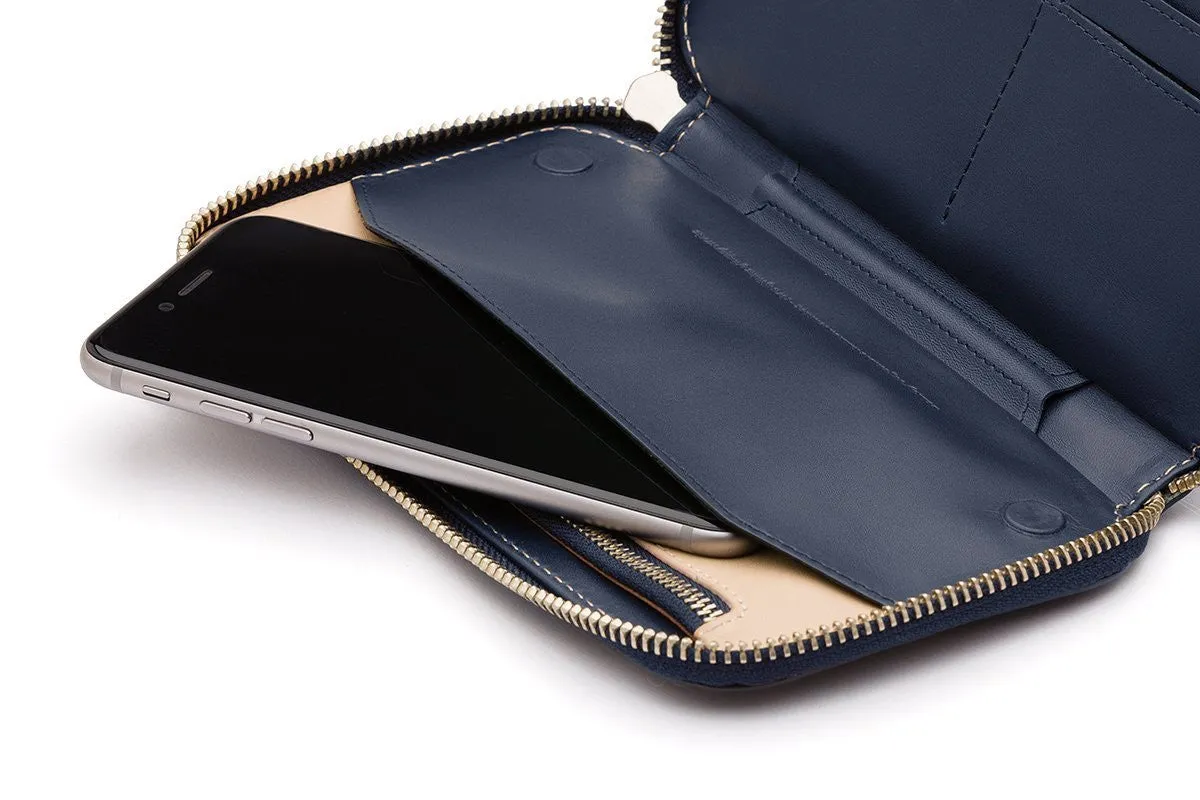 Bellroy Carry Out Wallet