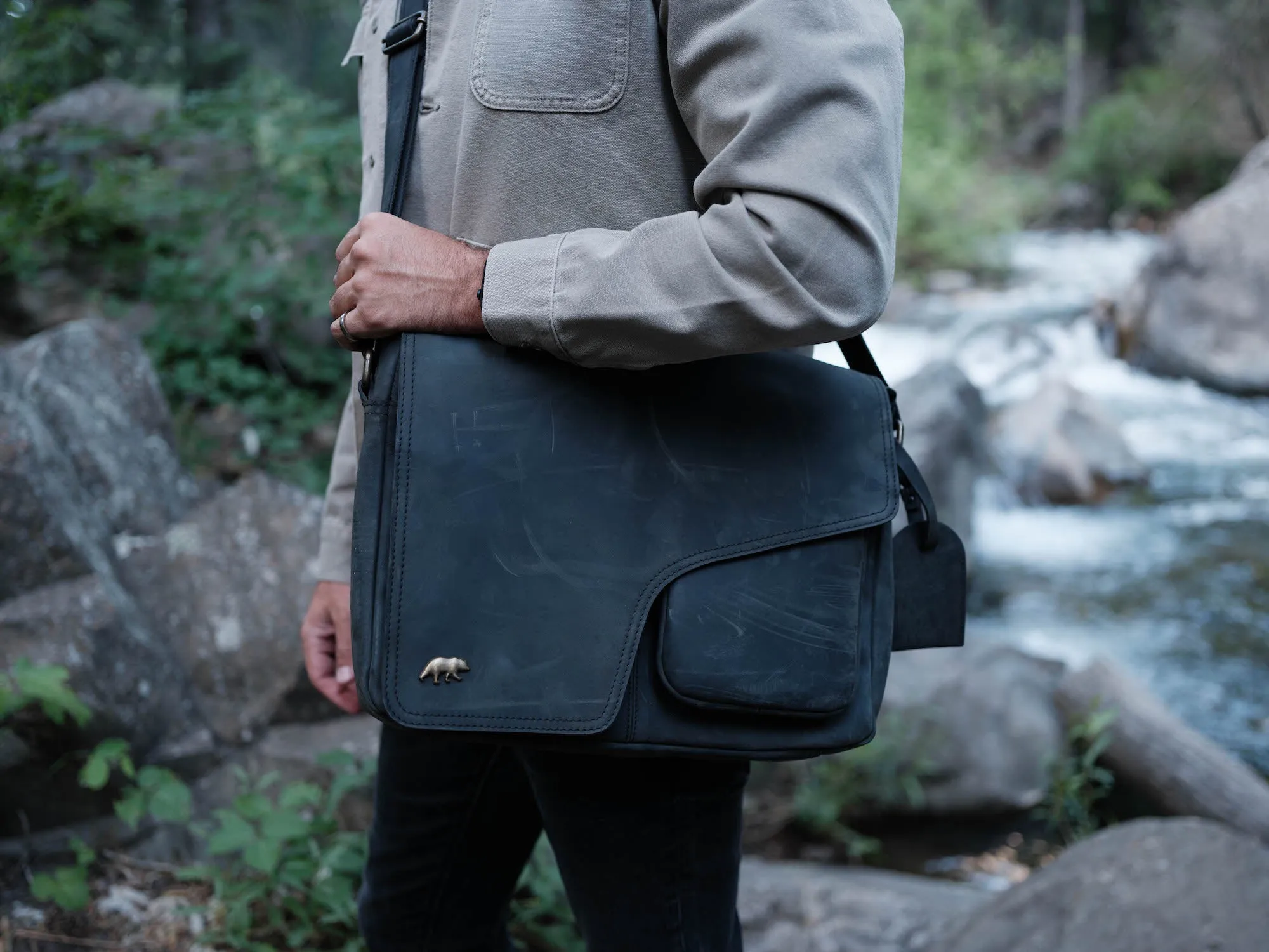 LIMITED EDITION - Yukon Leather Messenger