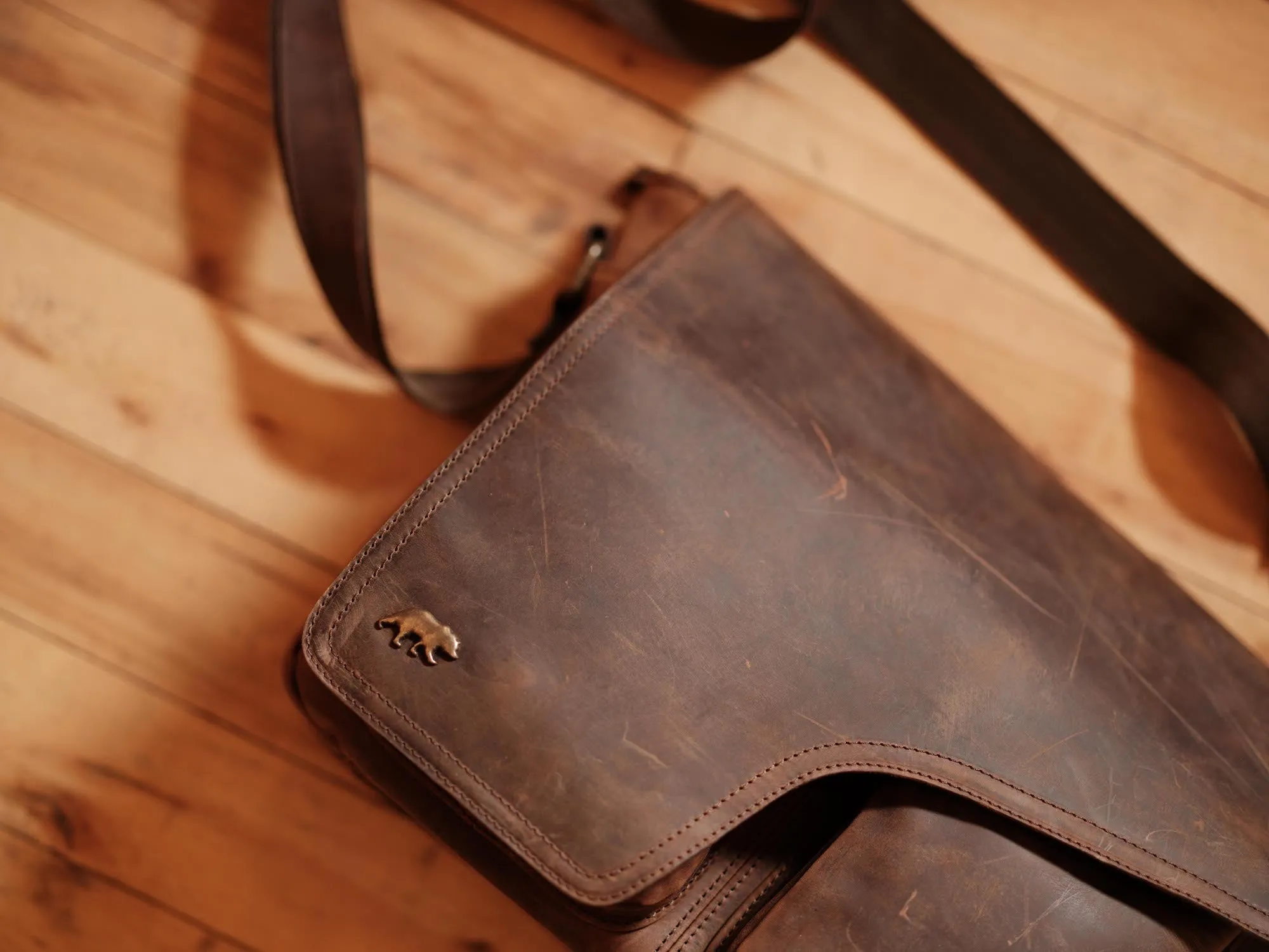 LIMITED EDITION - Yukon Leather Messenger