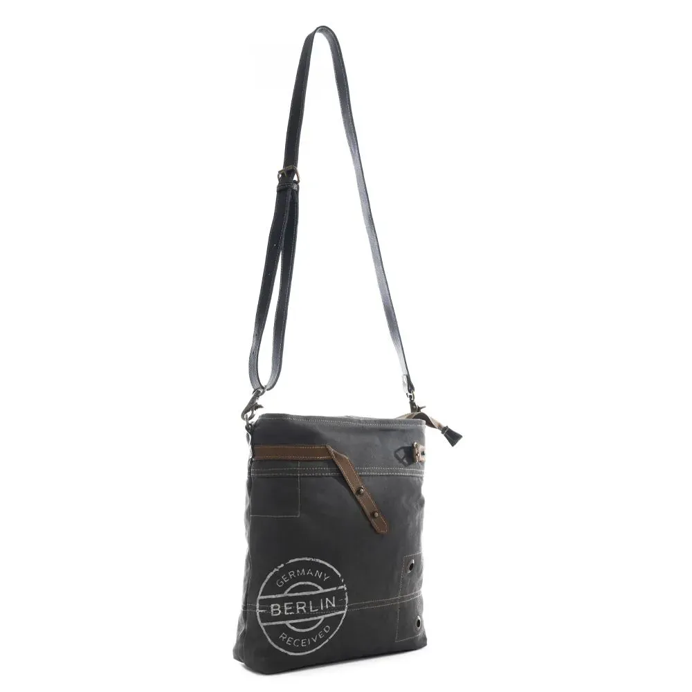 Myra Europa Excitement Shoulder Bag