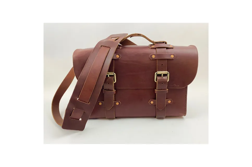 Seasoned No. 4311 - Large Scotch Grunge Leather Satchel with Rear Insert