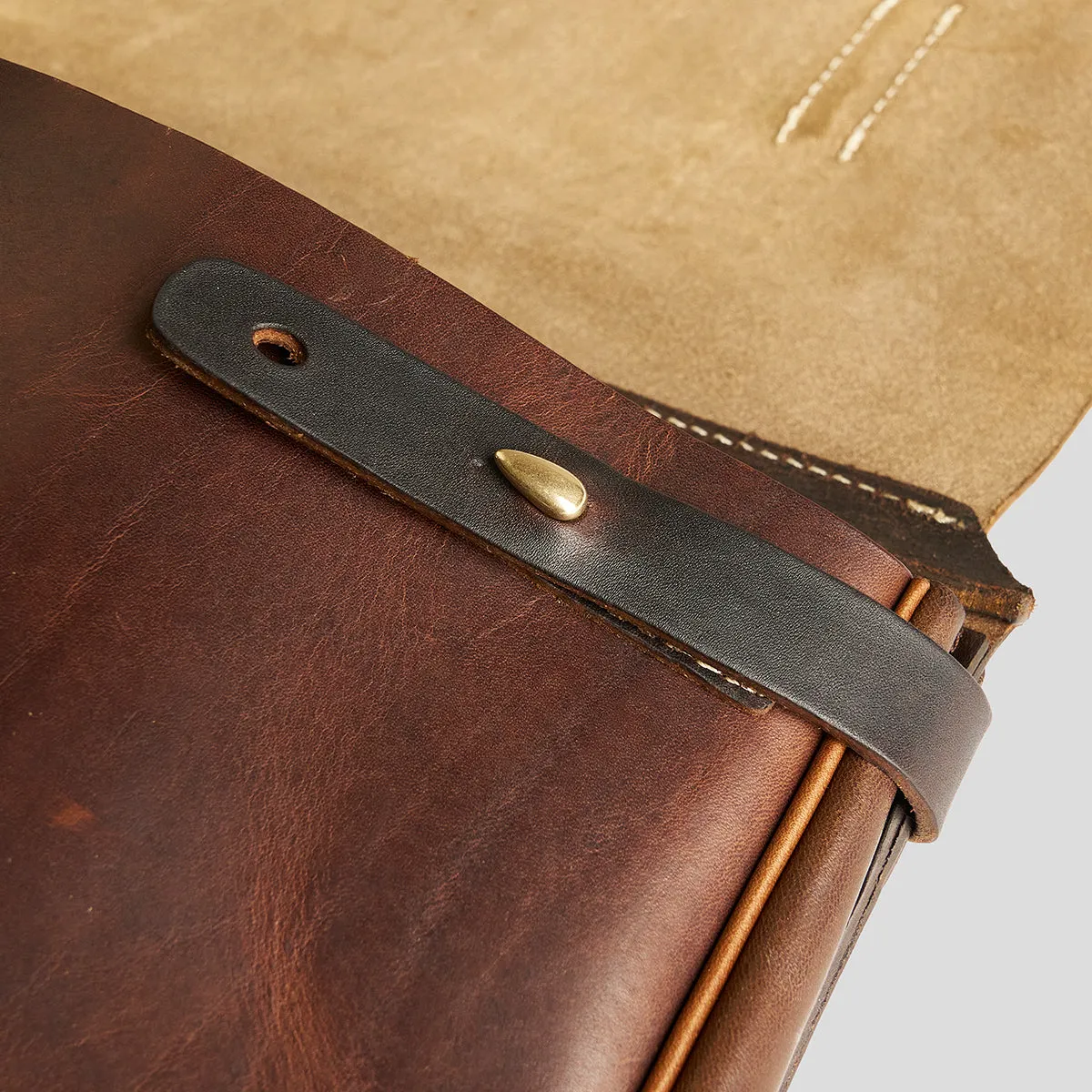 Vintage Horween® Mailbag #130 | Brown