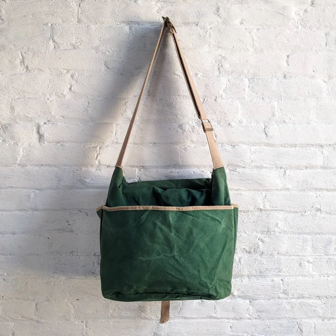 Vintage Minimalist Green Canvas Messenger Bag Preppy Satchel Laptop Crossbody